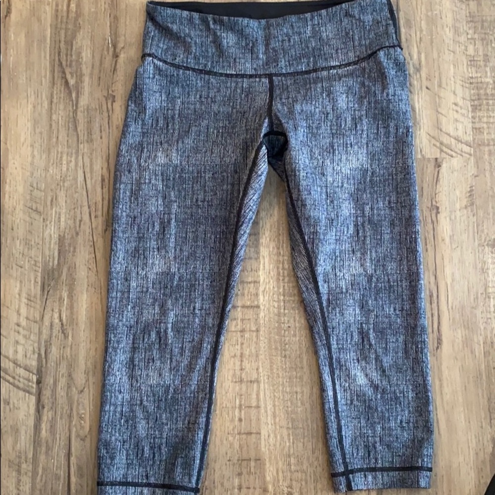 Lululemon Lux Fabric Wunder Under Crop